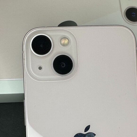 Pink Iphone 13 128GB - Picture 6 of 12